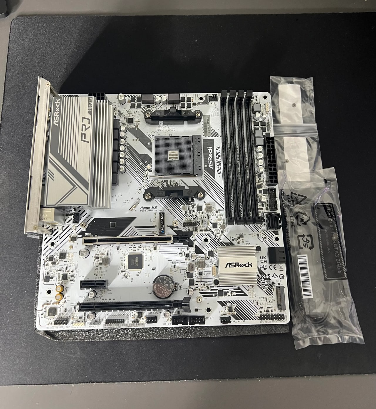 ASRock B550M Pro SE AMD AM4 microATX Motherboard | Jawa ASRock B550M Pro SE AMD AM4 microATX Motherboard | Jawa