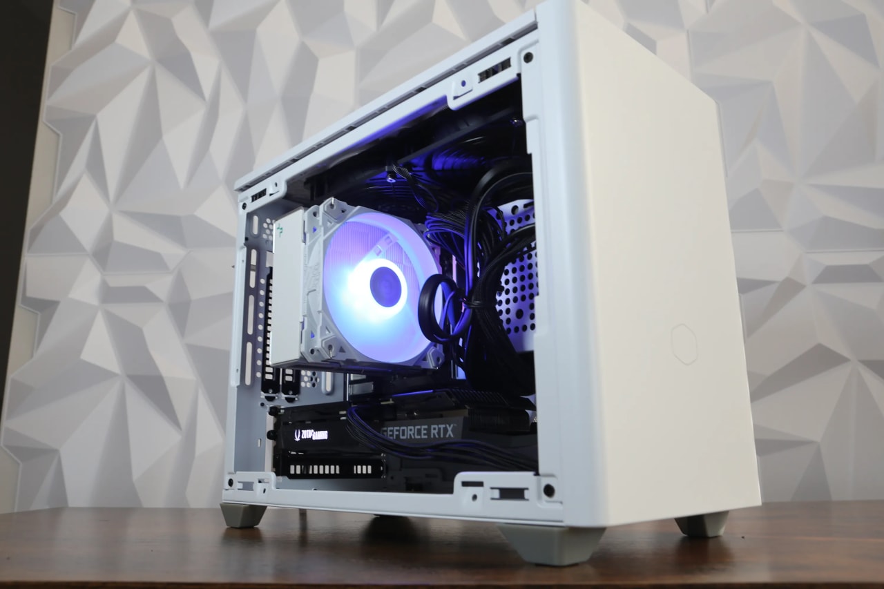 RTX 3060 Ti & 5600X3D ALL-WHITE MINI-ITX GAMING PC! | Jawa