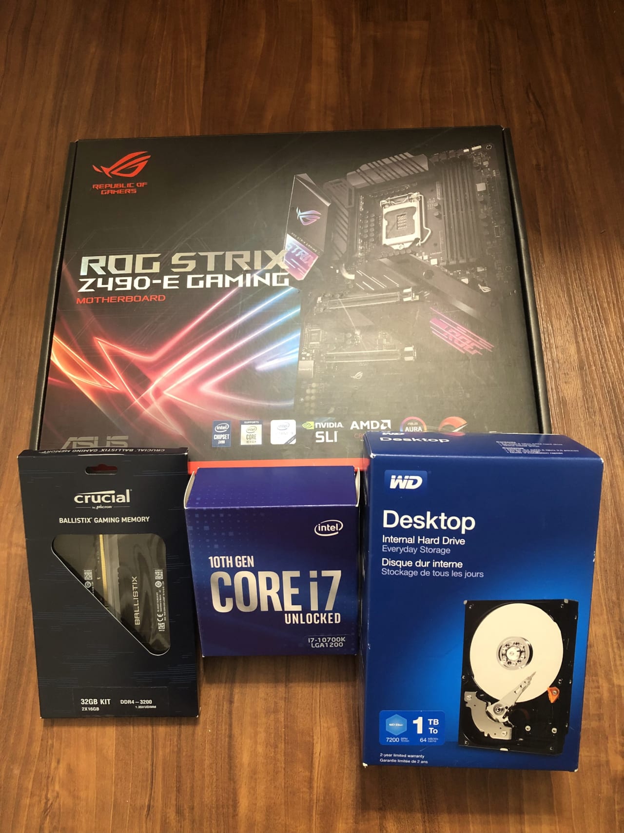 Combo: I7-10700k + Asus Z490E + 32GB RAM (3200mhz) + 1TB HHD Combo: I7-10700k + Asus Z490E + 32GB RAM (3200mhz) + 1TB HHD