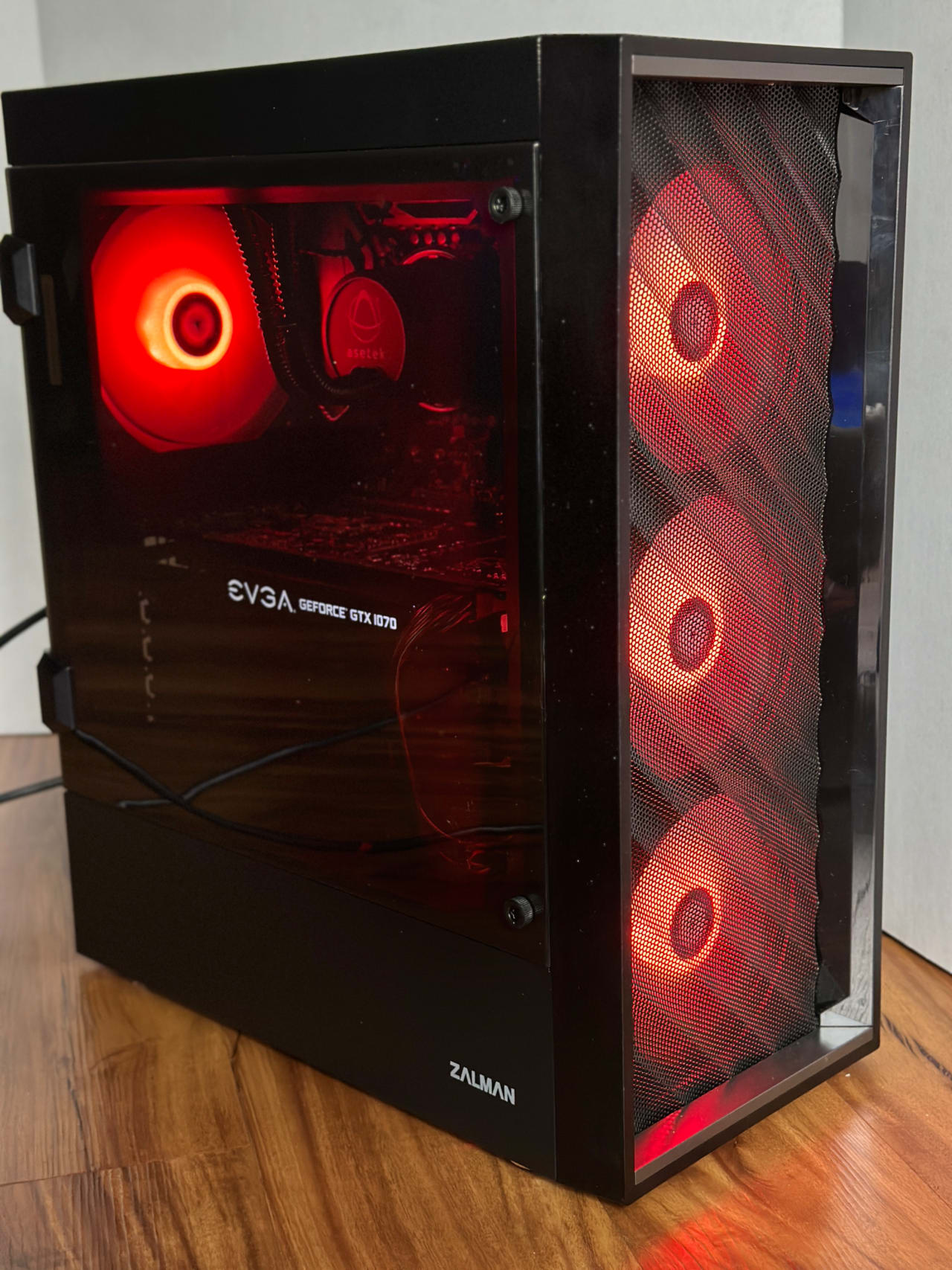 GTX 1070 | Core i7 7700 | 16GB DDR4 | 512GB SSD | Windows 11 GTX 1070 | Core i7 7700 | 16GB DDR4 | 512GB SSD | Windows 11