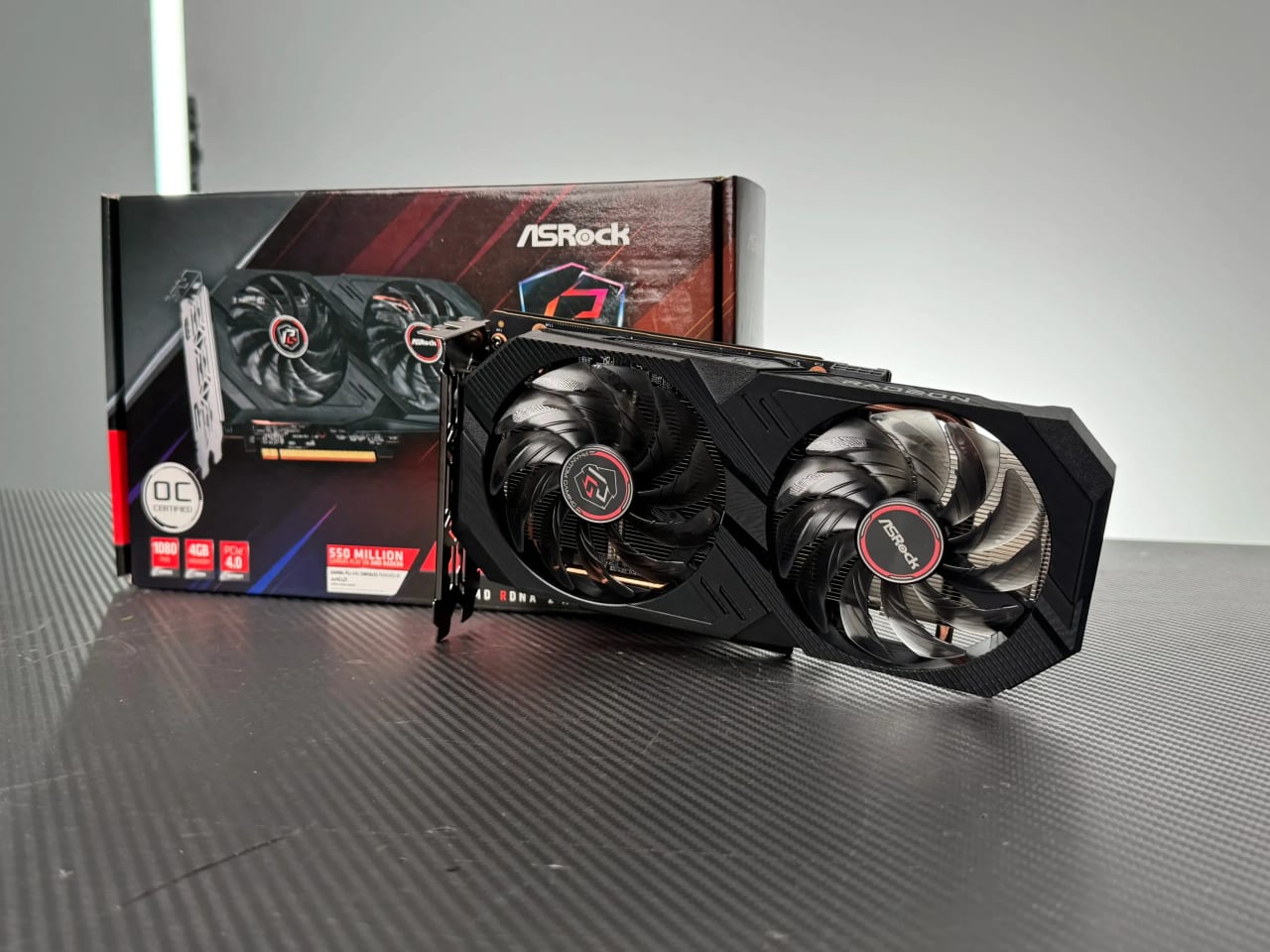 AMD Radeon RX 6500 XT Phantom Gaming | Jawa
