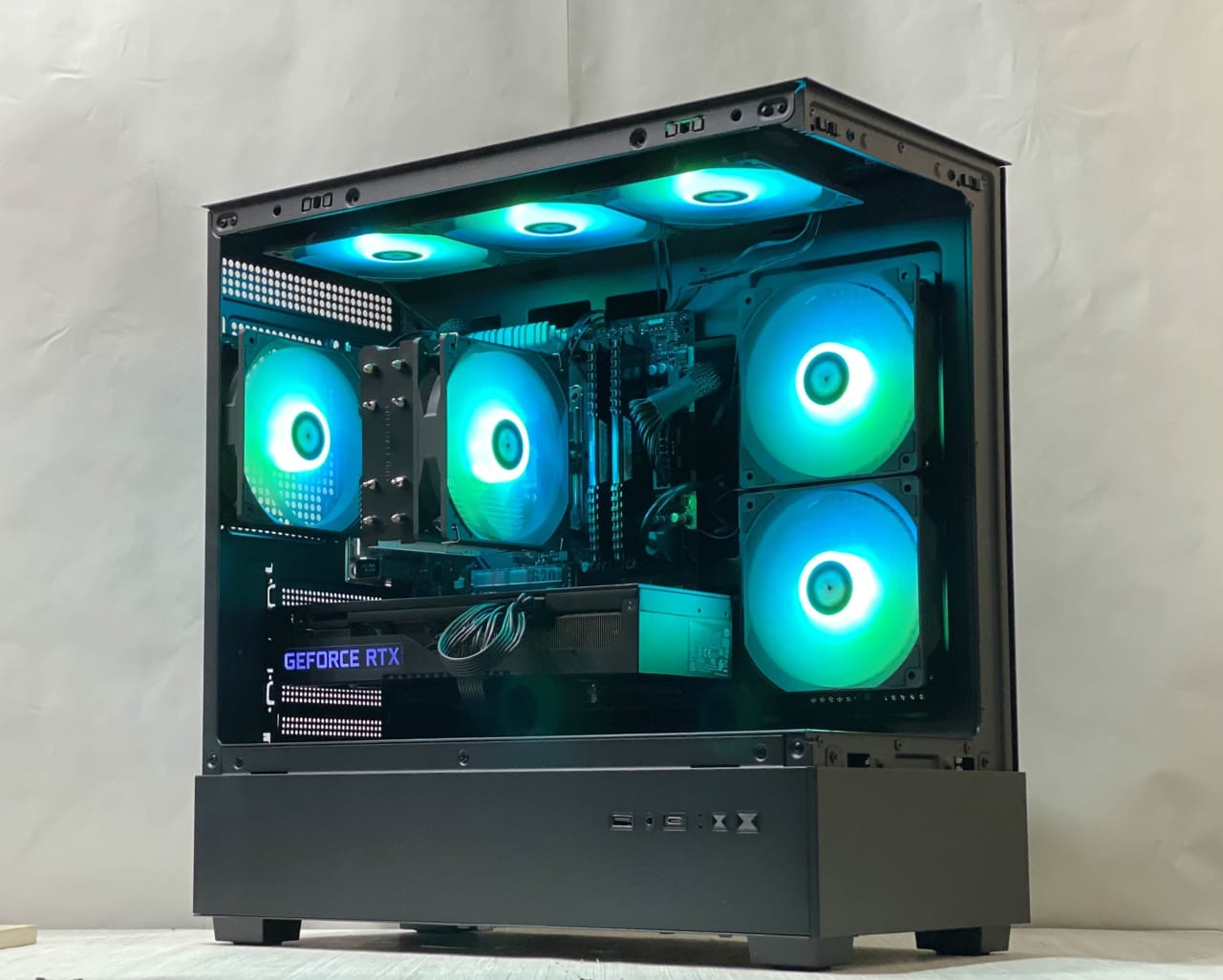 自作ゲーミング 5700x/16G/RTX 3080 10GB 自作ゲーミング 5700x/16G/RTX 3080 10GB RTX 3080とRyzen 7