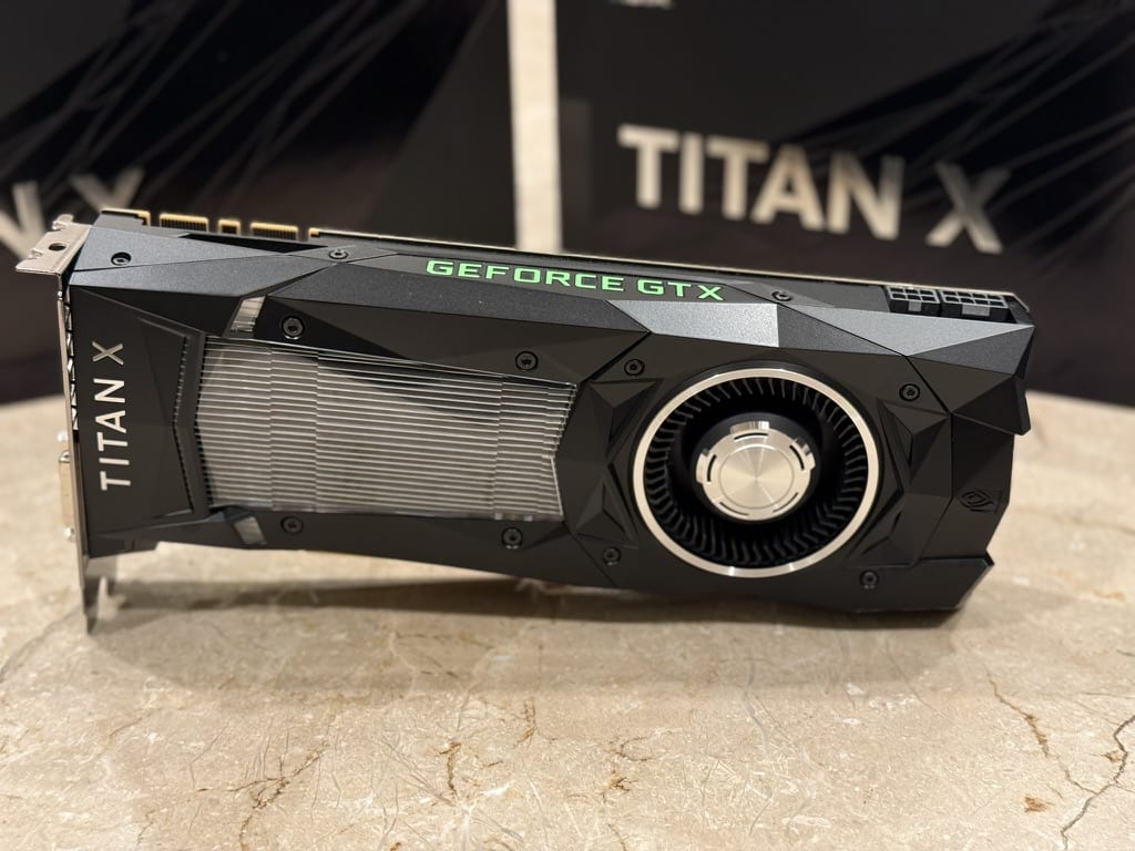 Nvidia Titan X Pascal 12GB GDDR5X - Like New, In Original Nvidia Titan X Pascal 12GB GDDR5X - Like New, In Original