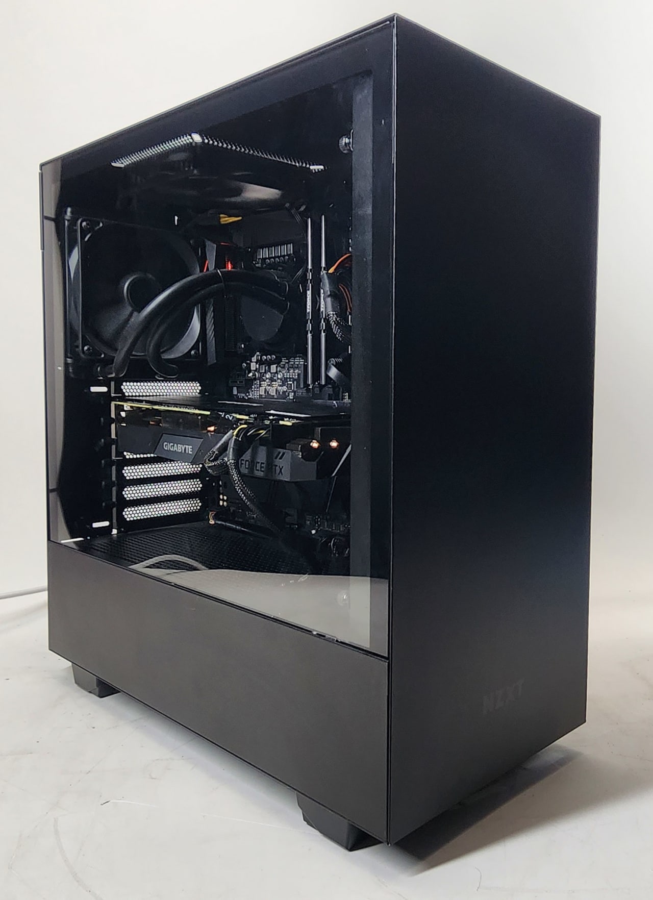 Gaming PC i7-10700KF 16GB RAM 512GB SSD RTX 2070 SUPER 8GB Gaming PC i7-10700KF 16GB RAM 512GB SSD RTX 2070 SUPER 8GB