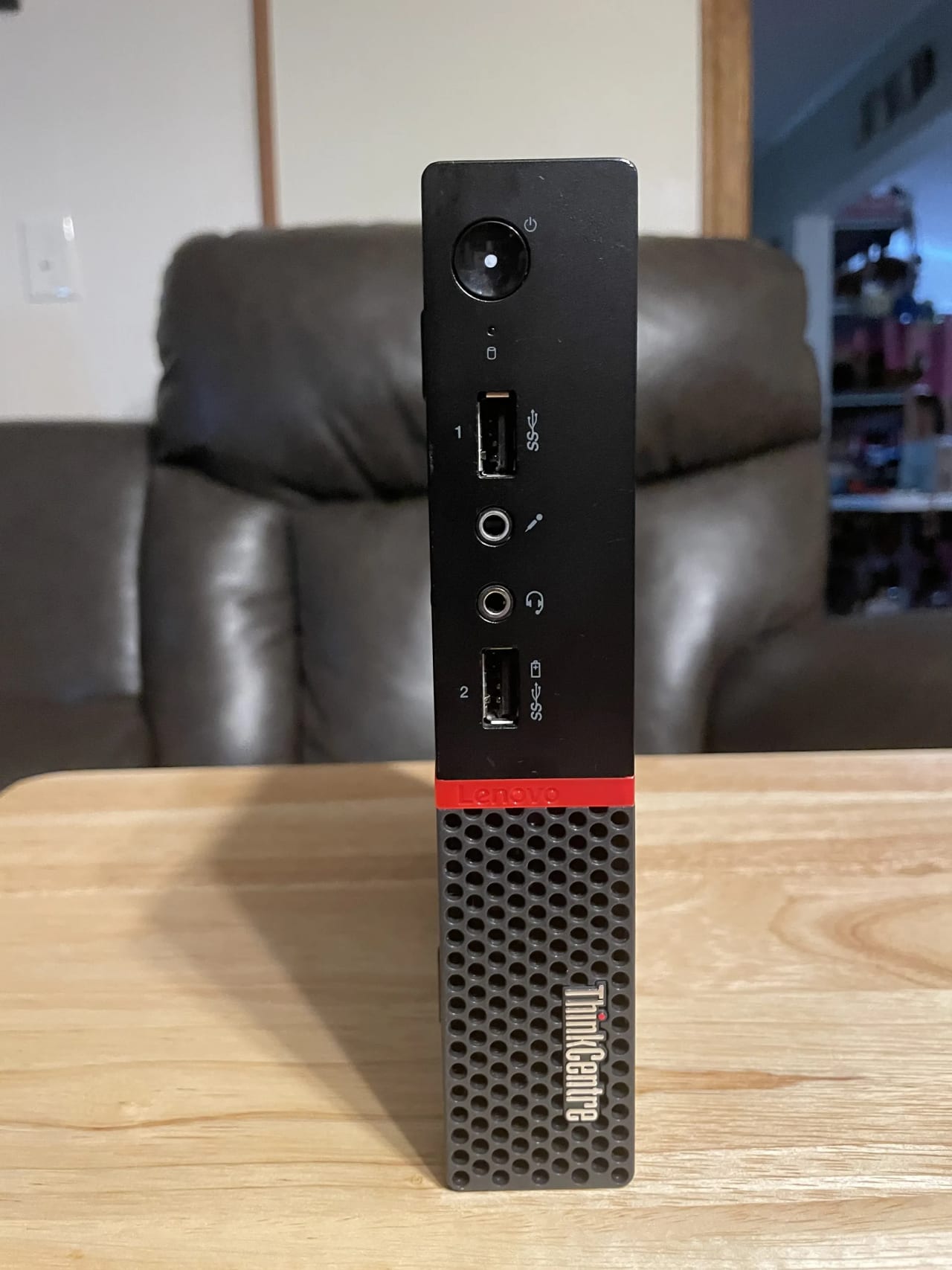 Lenovo ThinkCentre M715q Tiny | Jawa