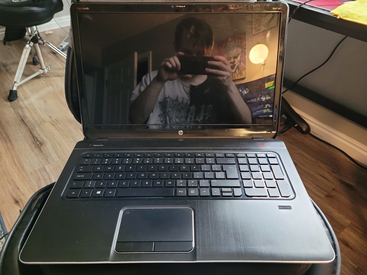 HP Envy dv7 Notebook Laptop Jawa