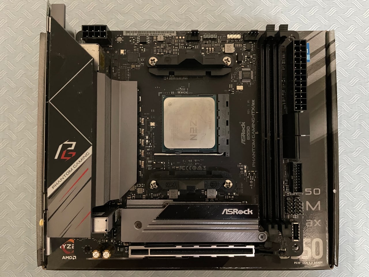 ASRock B550 Phantom Gaming-ITX/AX & AMD Ryzen 5 5600 Bundle | Jawa