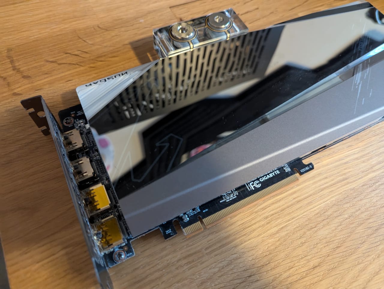 AORUS Radeon™ RX 6900 XT XTREME WATERFORCE WB 16G | Jawa AORUS Radeon™ RX 6900 XT XTREME WATERFORCE WB 16G | Jawa