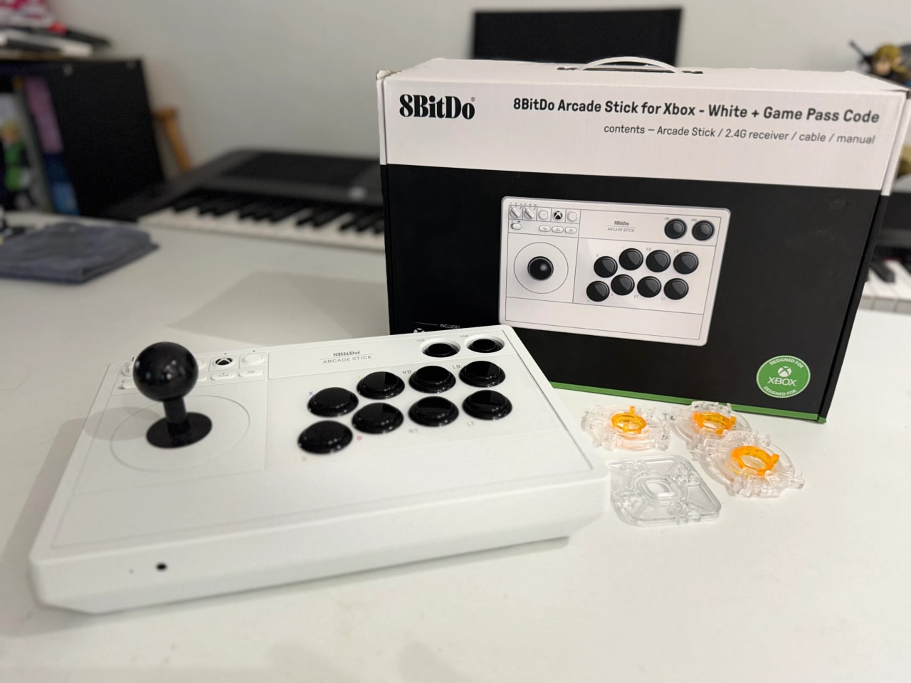 8BitDoアーケードスティック ホワイト Amazon.com: 8Bitdo 2.4g Wireless Arcade Fight Stick with 3.5