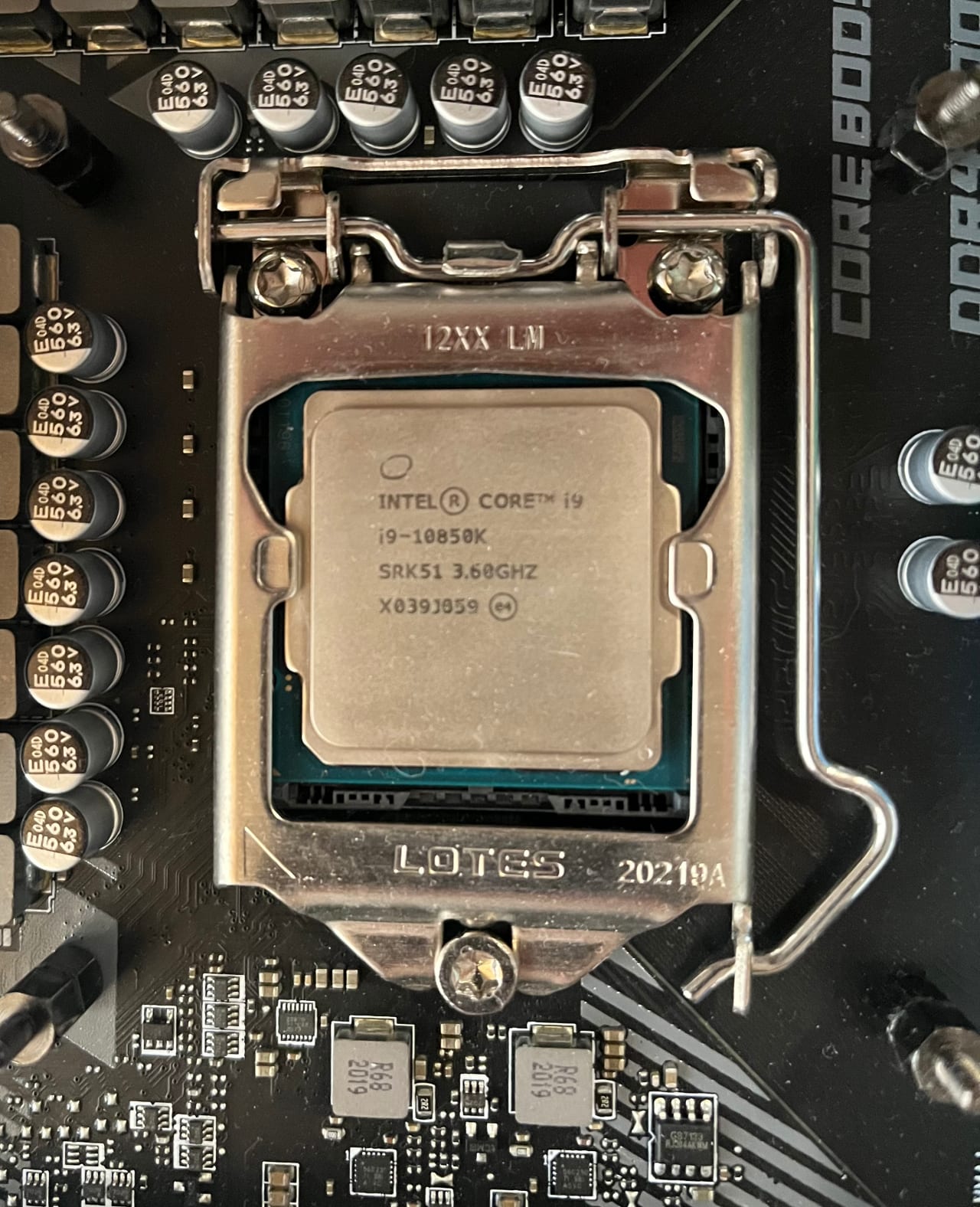 I9-10850K | 10-Core / 20-Thread | | Jawa I9-10850K | 10-Core / 20-Thread | | Jawa