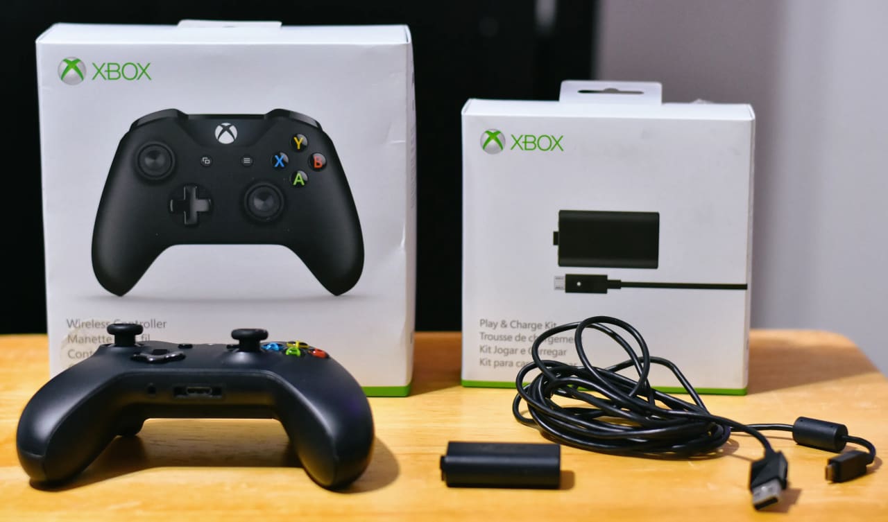 Xbox wireless cheap 1708