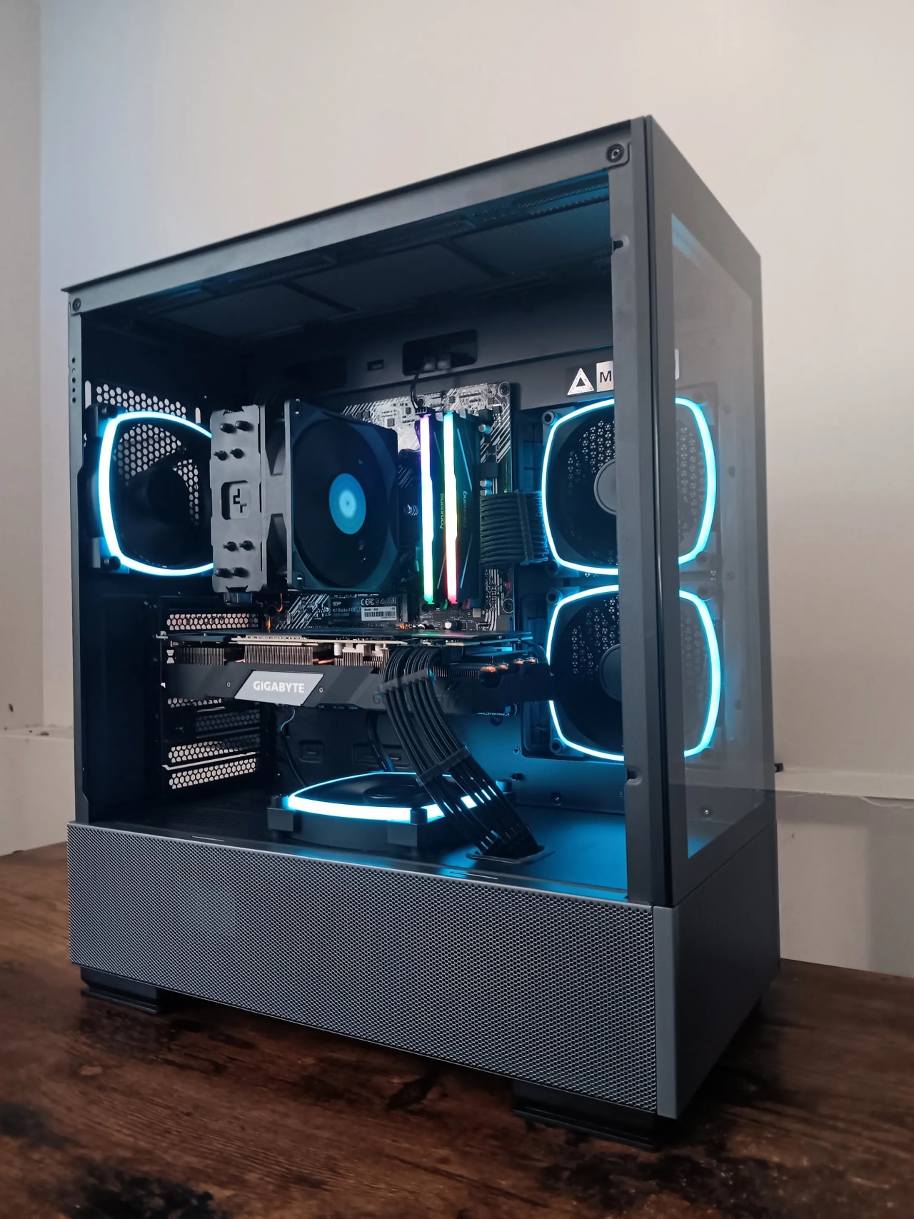 💎Clean💎 1080p\1440p gaming\streaming pc|| RTX 2070 super 💎Clean💎 1080p\1440p gaming\streaming pc|| RTX 2070 super