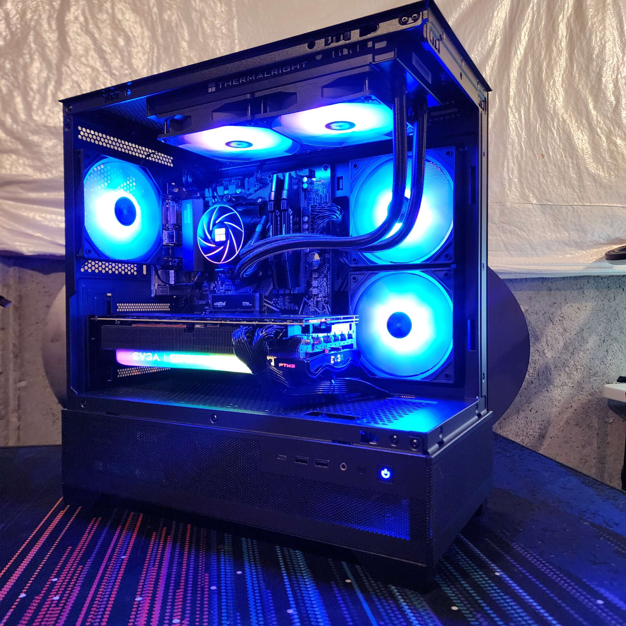 Nvidia RTX 3080 / Ryzen 9 5900X / 32GB DDR4 RAM / 1TB NVMe Nvidia RTX 3080 / Ryzen 9 5900X / 32GB DDR4 RAM / 1TB NVMe