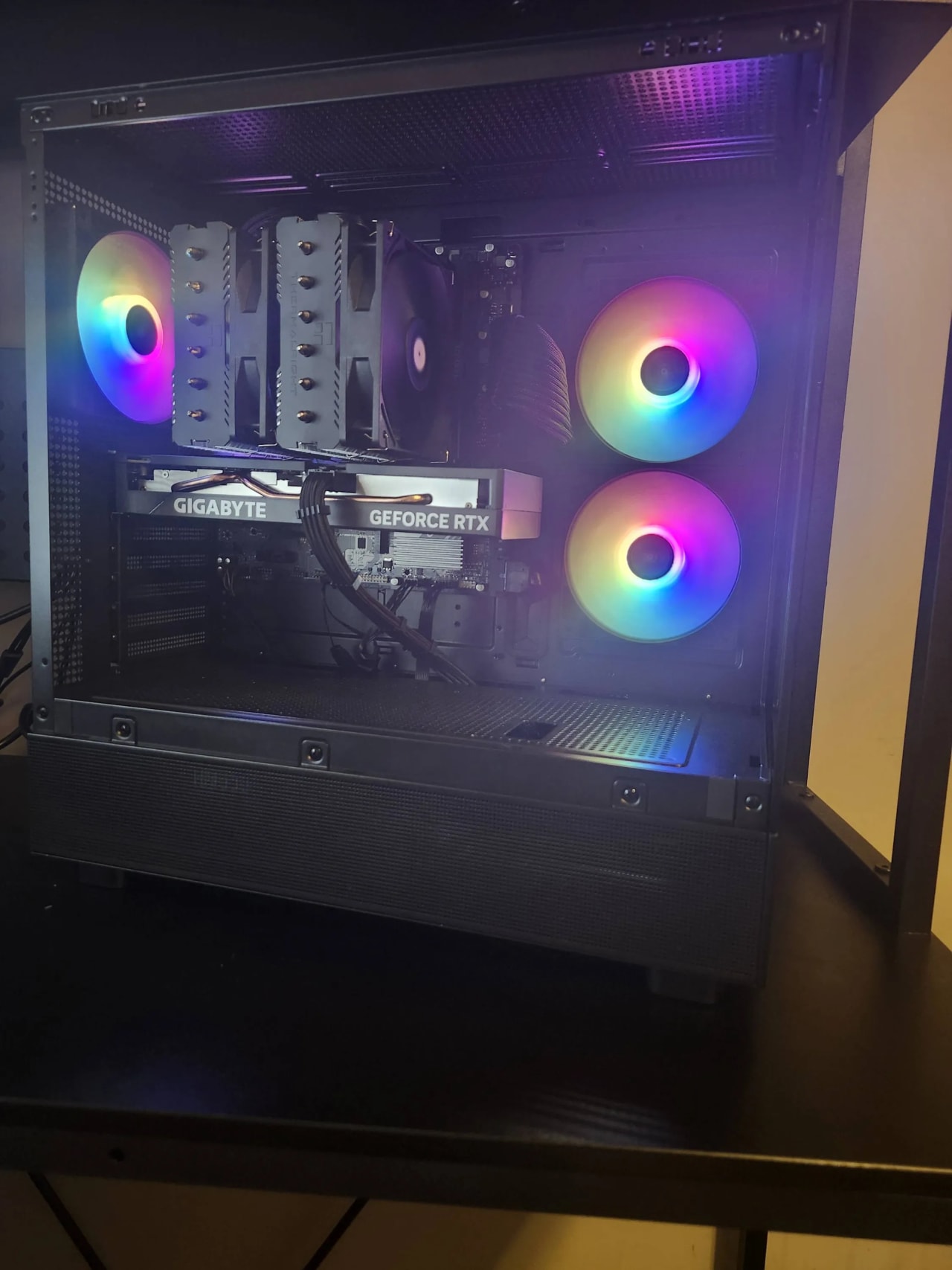 Gaming PC┃RTX 4060┃Ryzen 5 7600X┃32gb DDR5┃Win 11 Home Gaming PC┃RTX 4060┃Ryzen 5 7600X┃32gb DDR5┃Win 11 Home