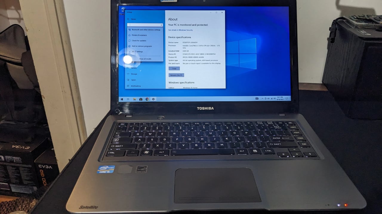 Toshiba Satellite 14.1" U845 Refurbished and Upgraded Jawa