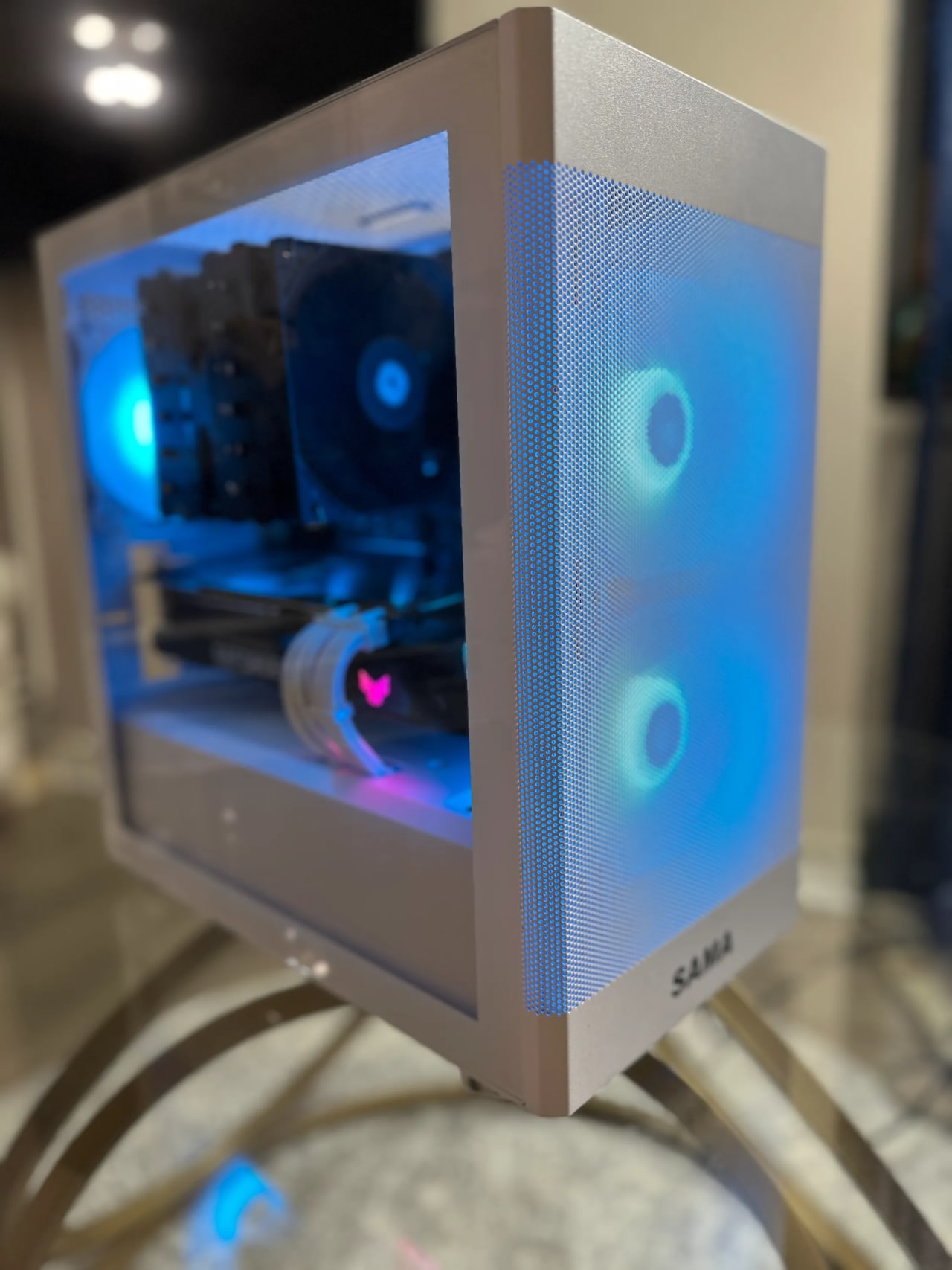 RTX 3080 | RYZEN 5 7600X | 32GB DDR5 | 1.5 TB | Jawa RTX 3080 | RYZEN 5 7600X | 32GB DDR5 | 1.5 TB | Jawa