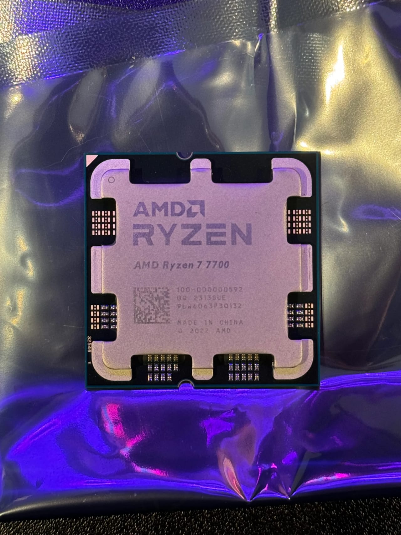  AMD Ryzen™ 7 7700 8-Core, 16-Thread Unlocked Desktop