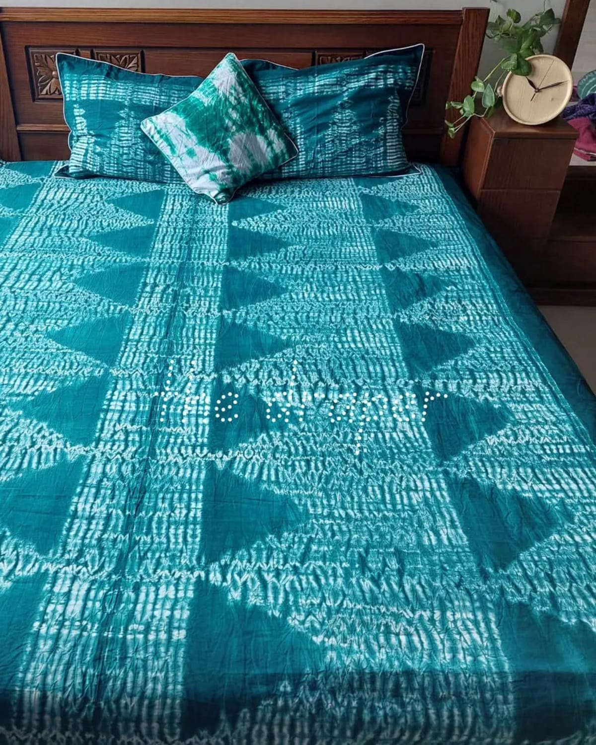 Teal Horizon Waves Shibori Bed Cover Set