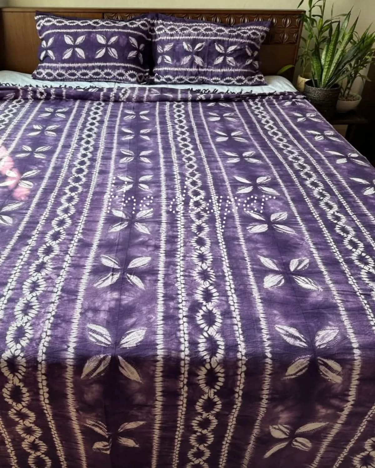 Royal Amethyst Petal Shibori Bed Cover Set