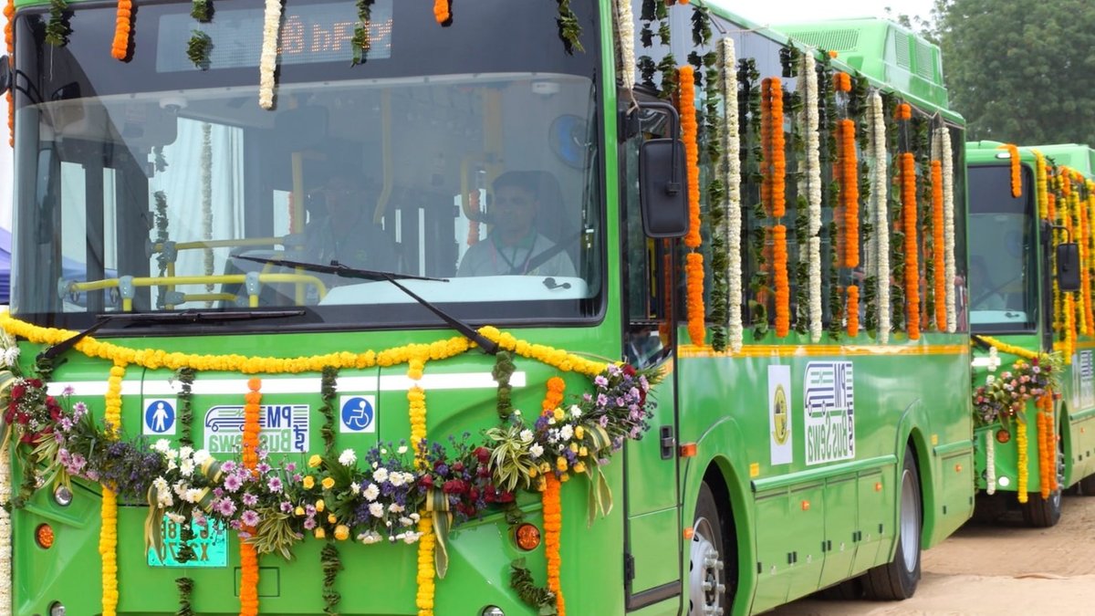 Gujarat adds 30 electric buses to Gandhinagar fleet - electric buses
