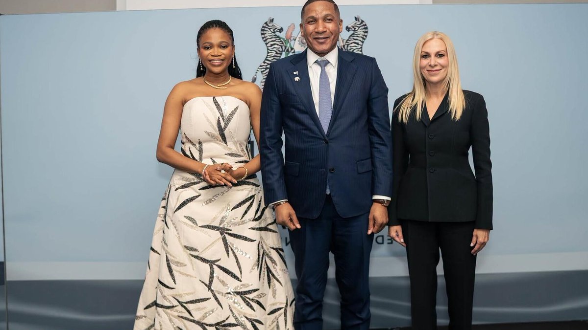 Time CEO Jessica Sibley, Botswana President Duma Boko, and Botswana Minster of Minerals and Energy Bogolo Joy Kenewendo in Ne