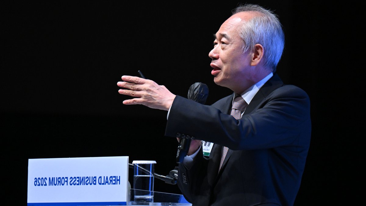 Jusung Engineering Chairman Hwang Chul-joo speaks at the Herald Business Forum 2026 held at the Shilla Seoul on Tuesday. (Im 