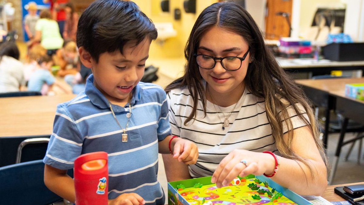Utah Program Encourages Parents to Teach Early Math Skills - parent teach math skills