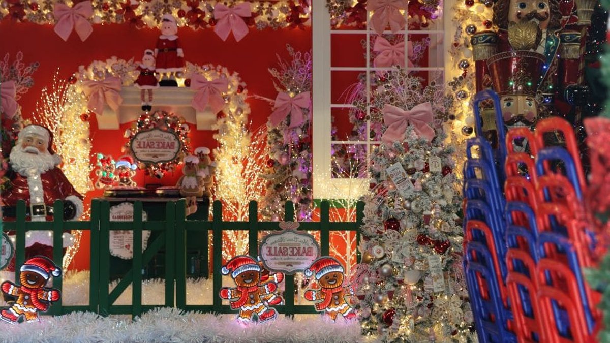Cwmbran Christmas shop set to open Cwmbran Christmas shop set to open - christmas shop