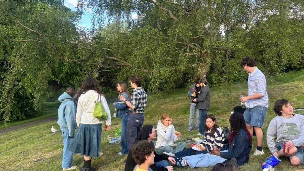 Bristol's Hills, Social Pressures Challenge Freshers' Start - university challenges