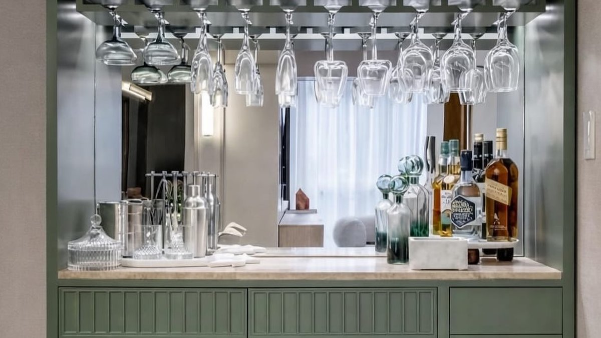 Built-In Furniture Replaces Bar Carts in Dining Rooms Built-In Furniture Replaces Bar Carts in Dining Rooms - built-in furniture