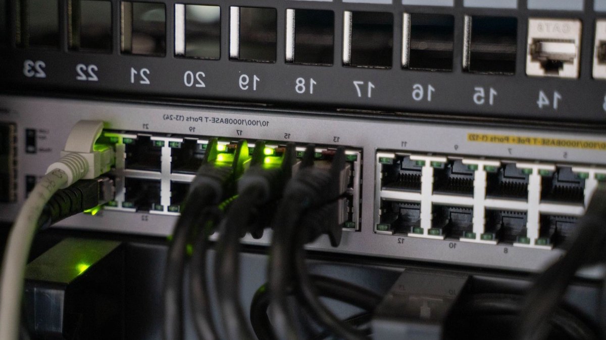 TIX averaged about 205 Gbps in late September 2026, up from roughly 110 Gbps a year earlier, on the exchange’s own statistics