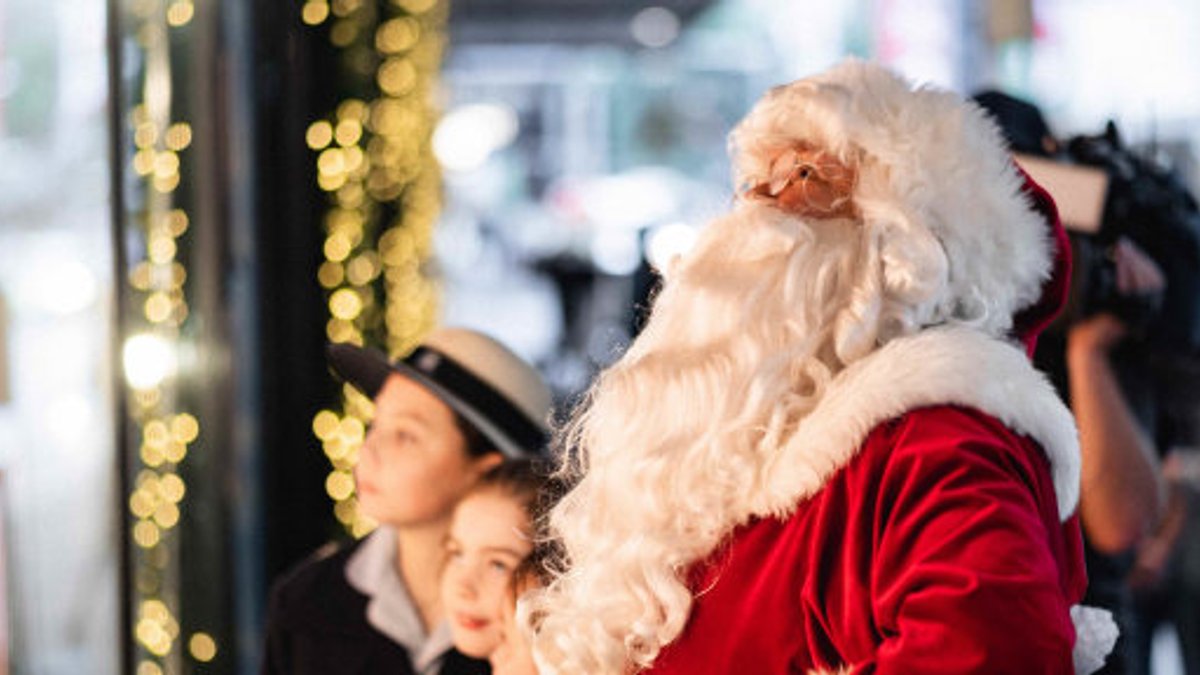 David Jones and Disney bring Winnie-the-Pooh to Sydney’s Christmas windows