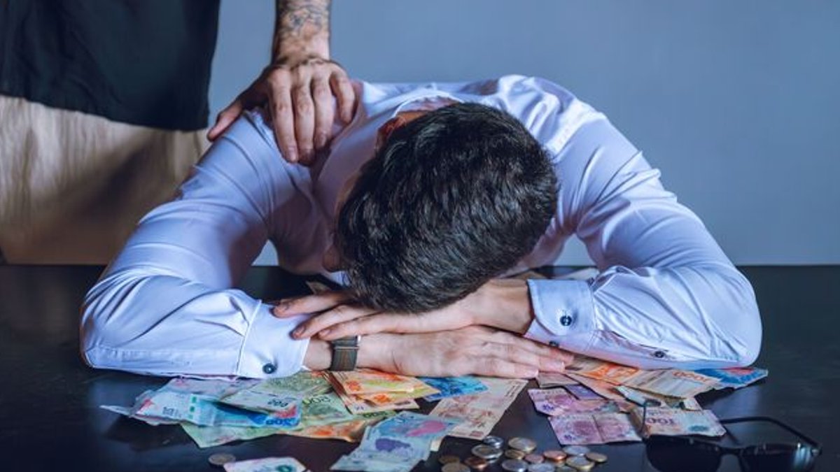 Mexico dismantles AI-powered extortion network targeting officials Mexico dismantles AI-powered extortion network targeting officials - ai extortion