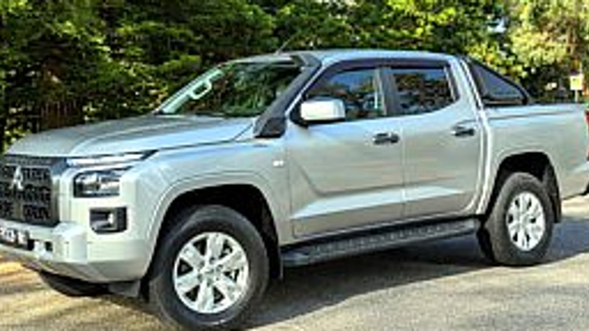 Mitsubishi updates Triton GLX+ dual cab model - triton updates