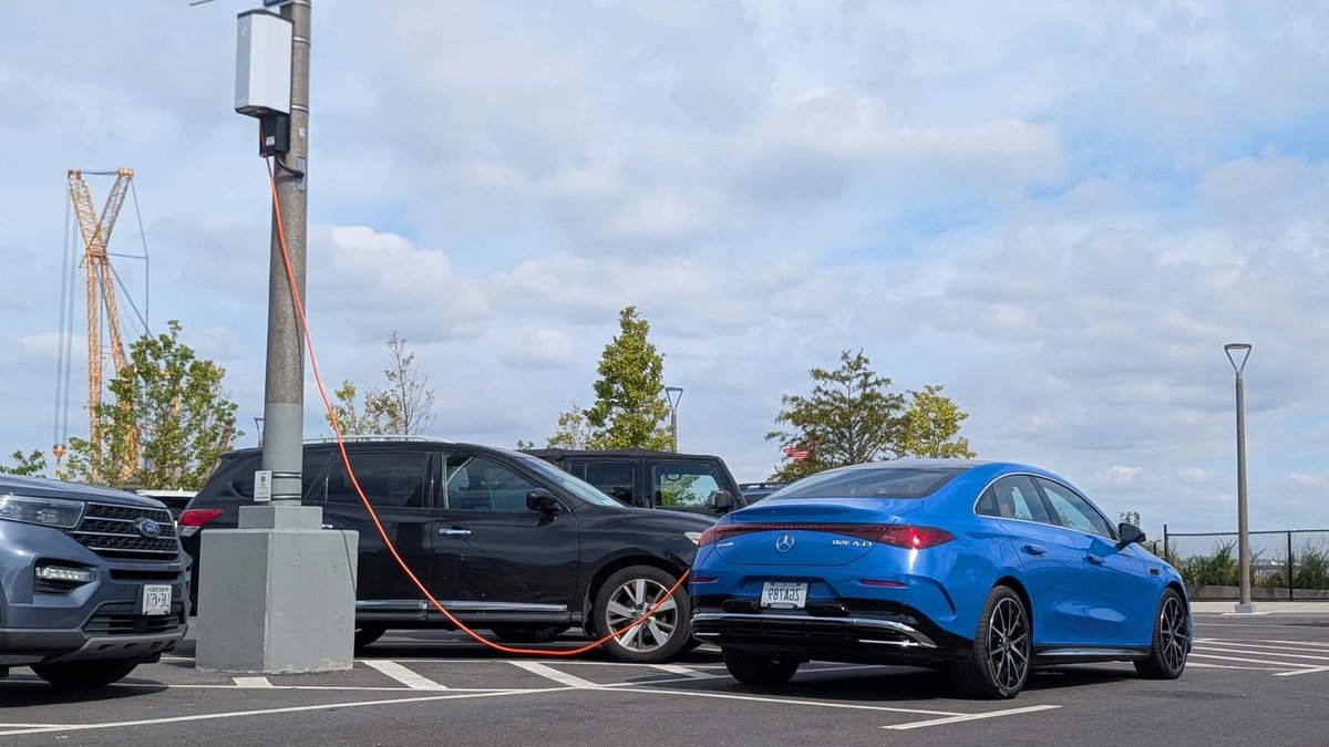 New York City Pilots Lamppost EV Chargers New York City Pilots Lamppost EV Chargers - lamppost ev chargers