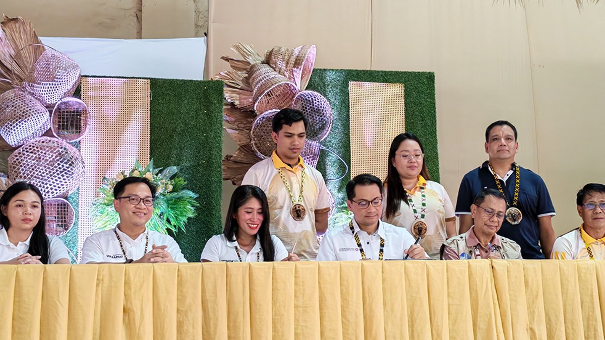Toyota donates to Tamaraw conservation efforts