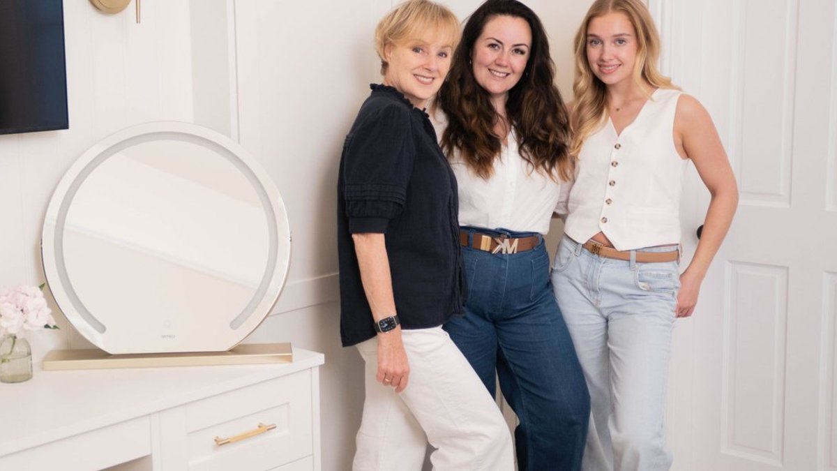 Lisa Hensby’s new podcast offers real design advice for homeowners Lisa Hensby’s new podcast offers real design advice for homeowners - homeowners design advice