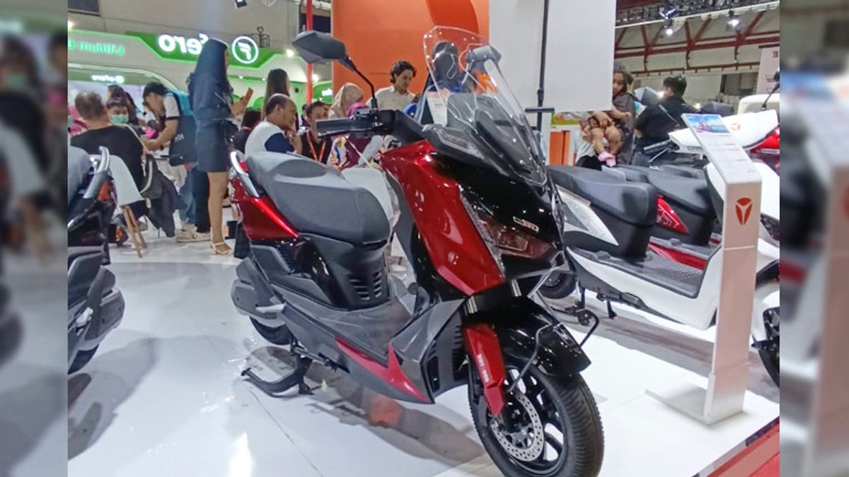 Yadea GT80 debut publik pada ajang Jakarta Fair Kemayoran 2026.