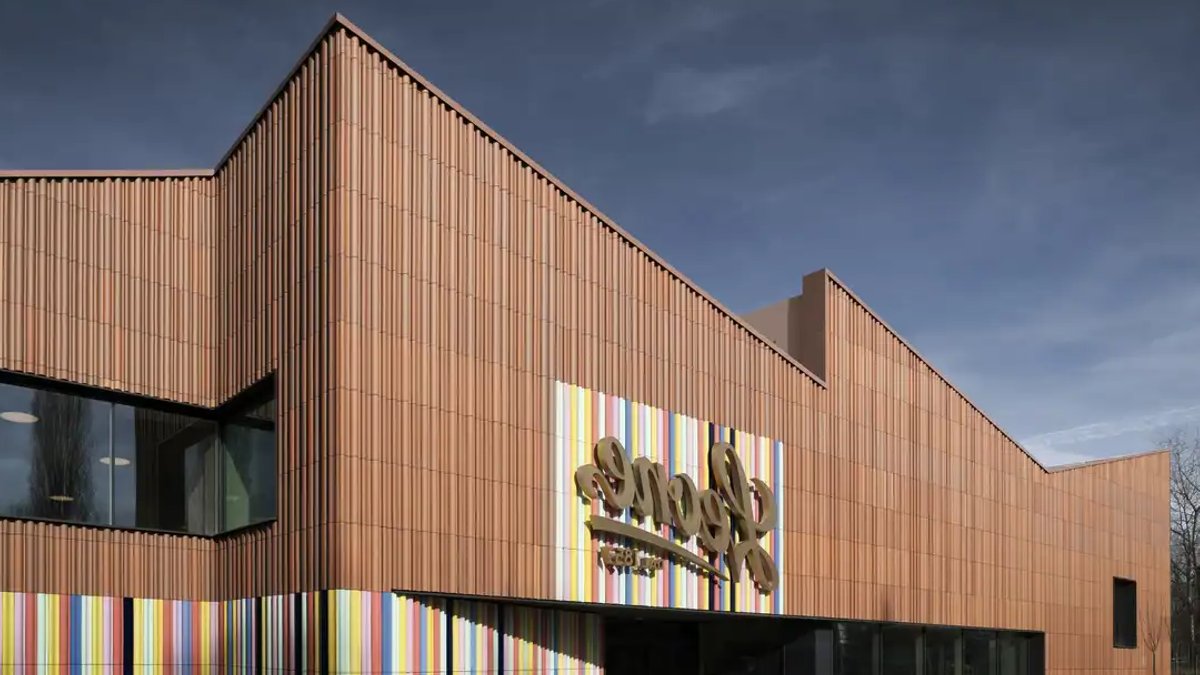 Leone 1857 Expands Turin Factory with Visitor-Interactive Design