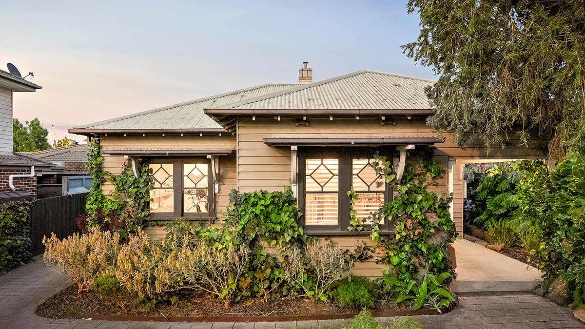 Interior Stylist Lists Renovated California Bungalow In Heidelberg Heights Interior Stylist Lists Renovated California Bungalow In Heidelberg Heights - renovated california bungalow