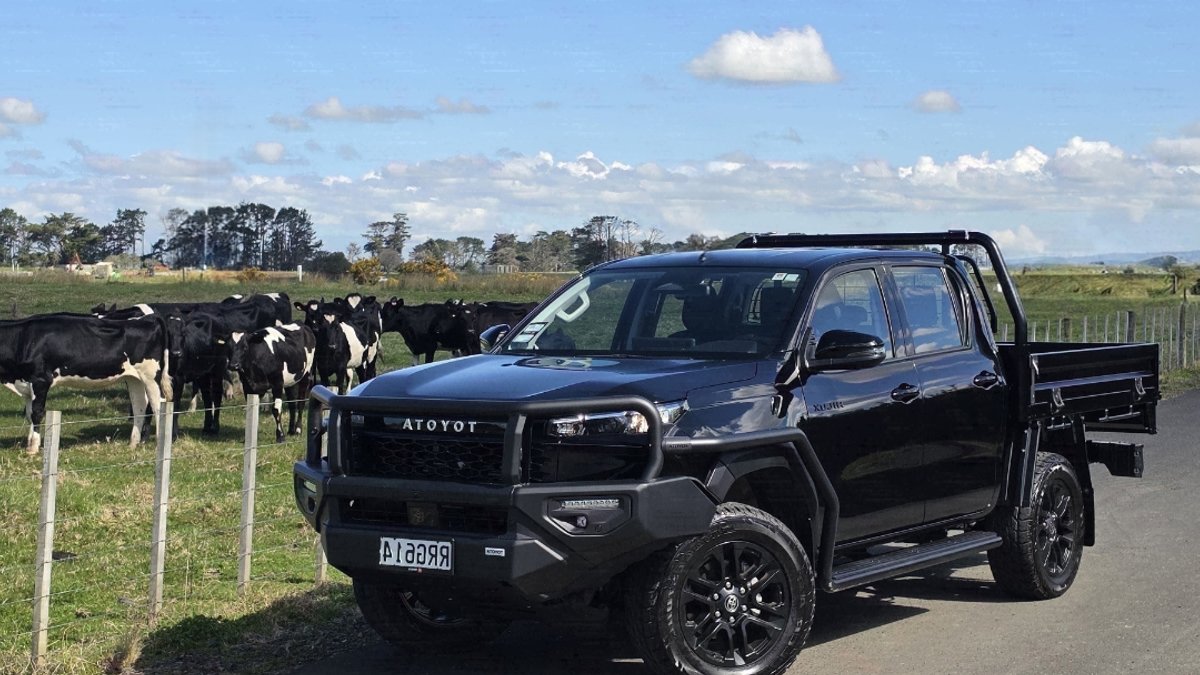 Toyota Hilux SR hybrid proves its work-truck worth - toyota hilux sr hybrid