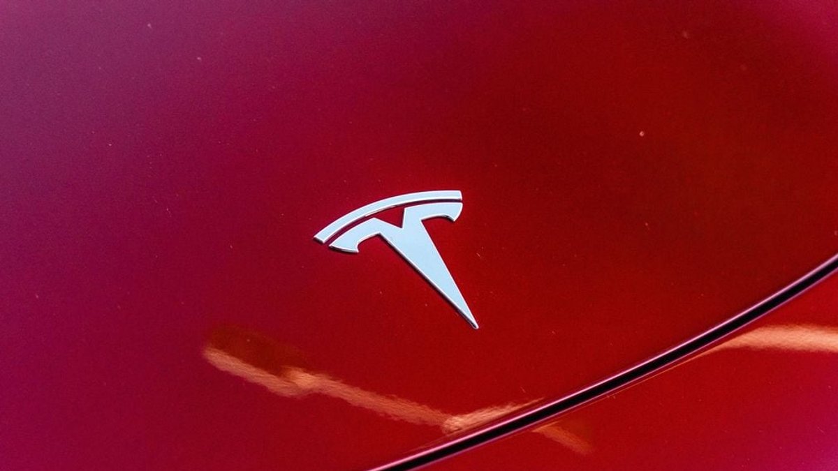 Tesla Urges Universal Road Charge in Australia - universal road charge