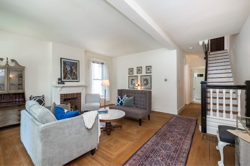 6 Bedroom Home