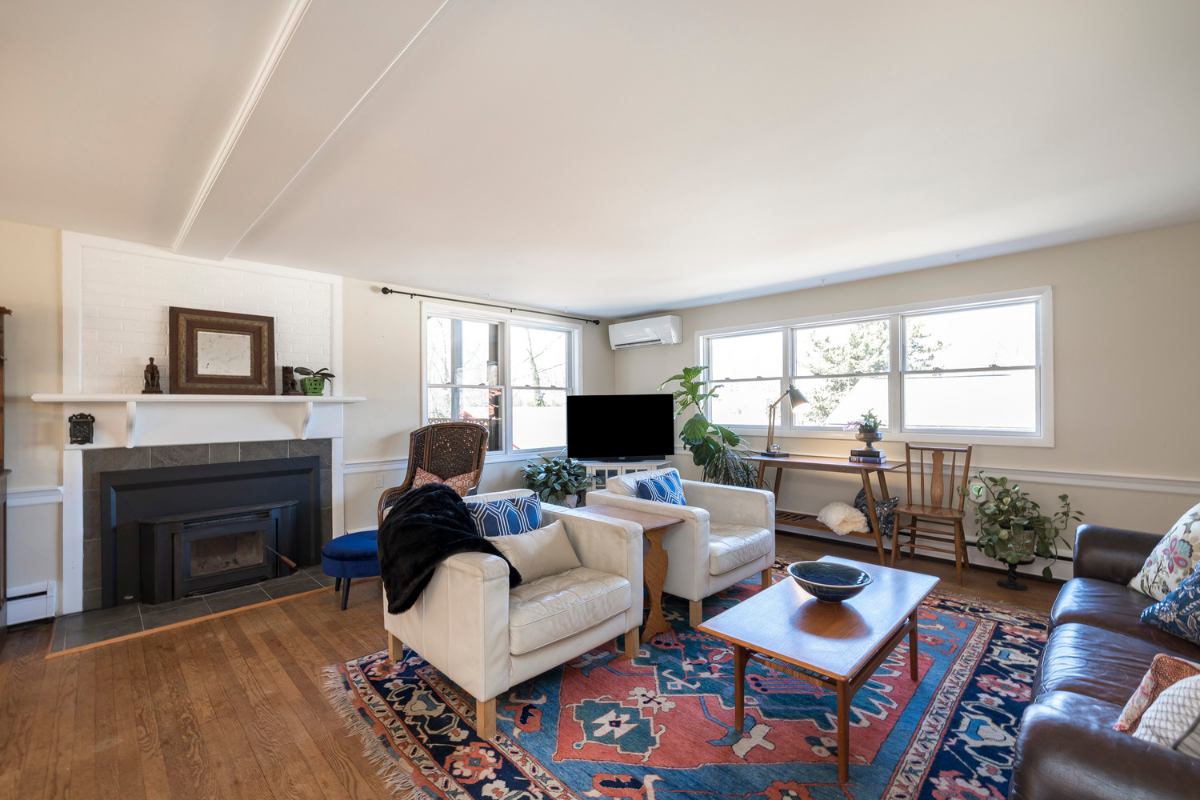 401_College_Avenue_Ative Active Listing