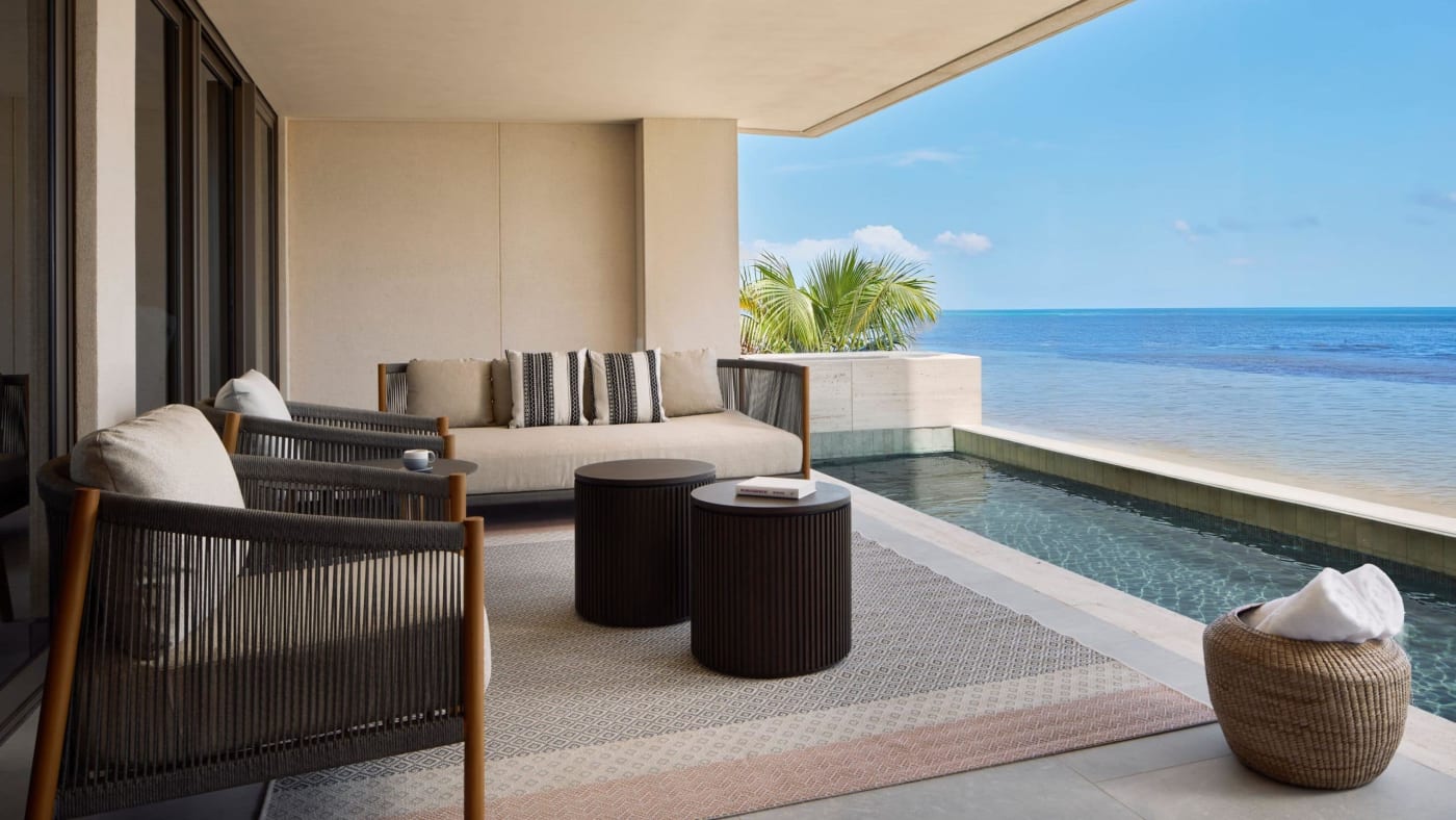 Terrasse mit privatem Pool und Blick auf den Ozean im Park Hyatt Riviera Maya