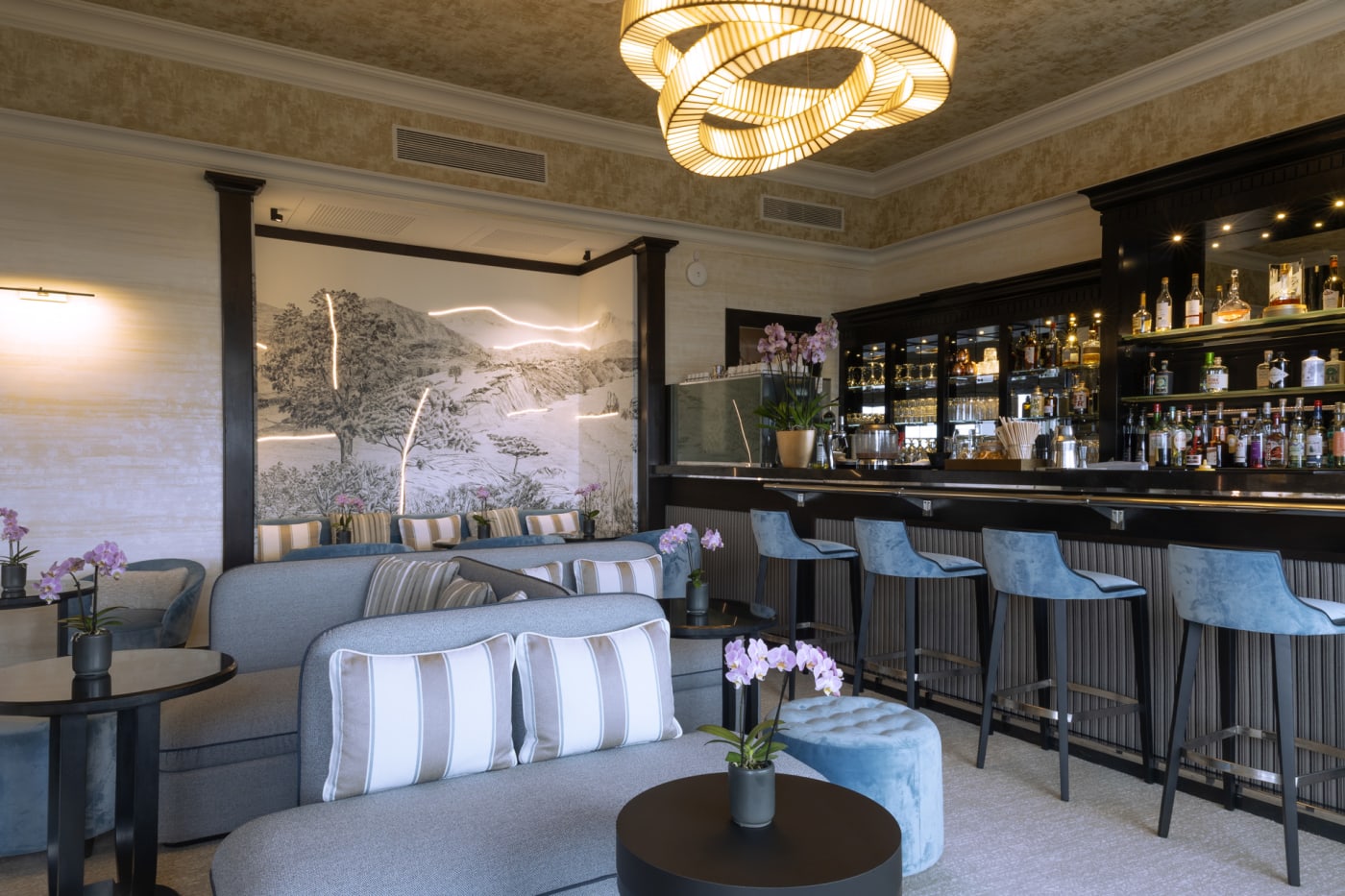 El renovado bar Le Clipper del Grand Hôtel Spa & Thalasso de Saint-Jean-de-Luz