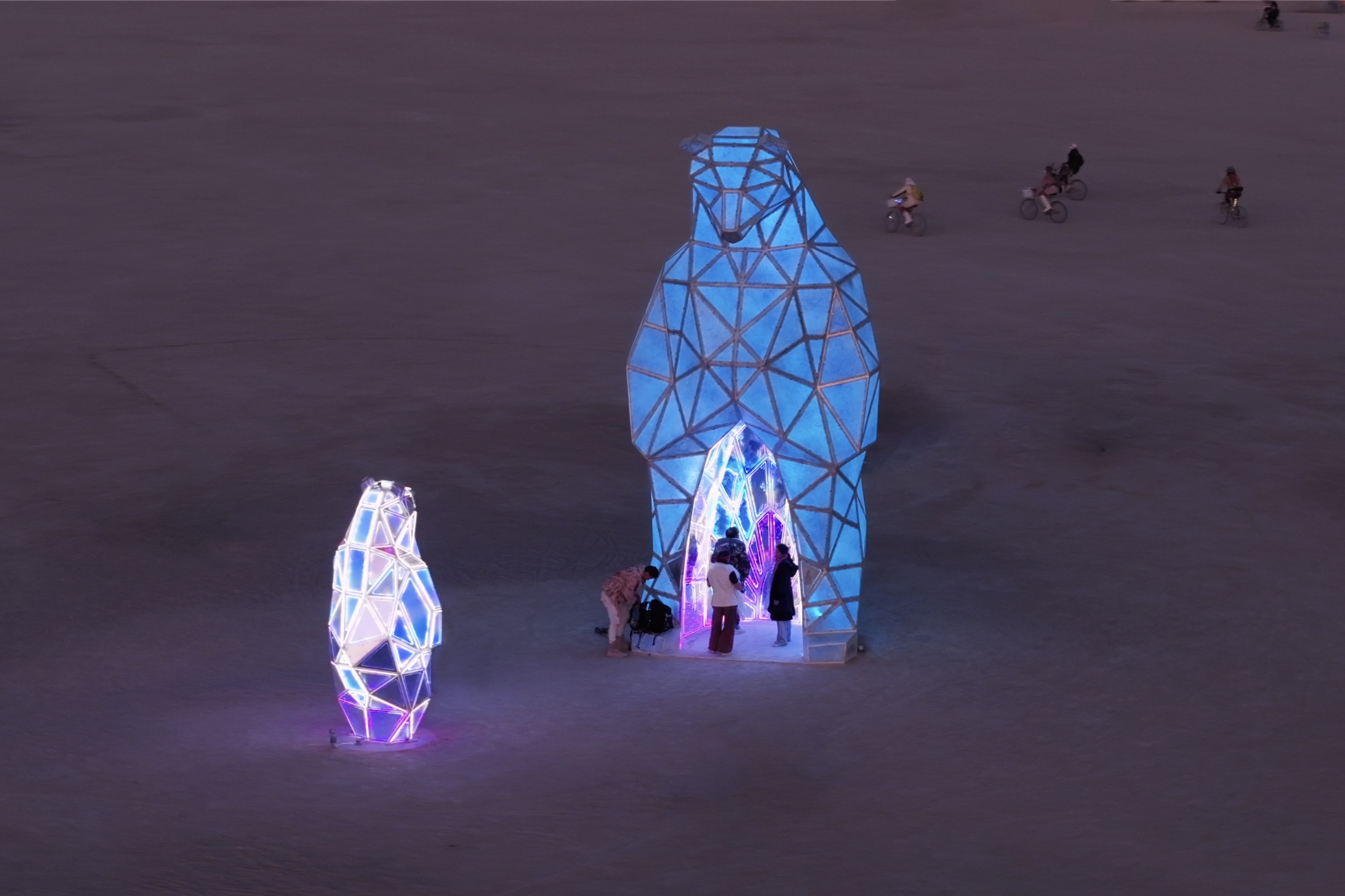 The Ursas by Jen Lewin, Photo by Matt Emmi. Burning Man 2023