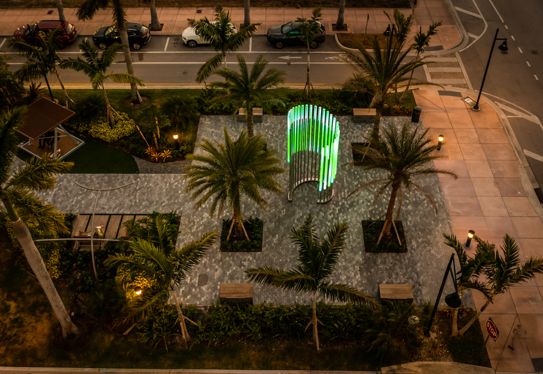 Helix_JenLewin_2021_Night_Doral_Codina_PhotoByOriolTarridas_CourtesyJenLewinStudio_Copyright2021JenLewin_33_DJI_0635