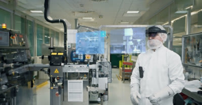 Sanofi operator using Microsoft HoloLens 2 on the manufacturing floor