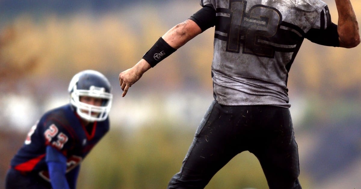 Best Football Gear & Training Equipment for Quarterbacks in 2018